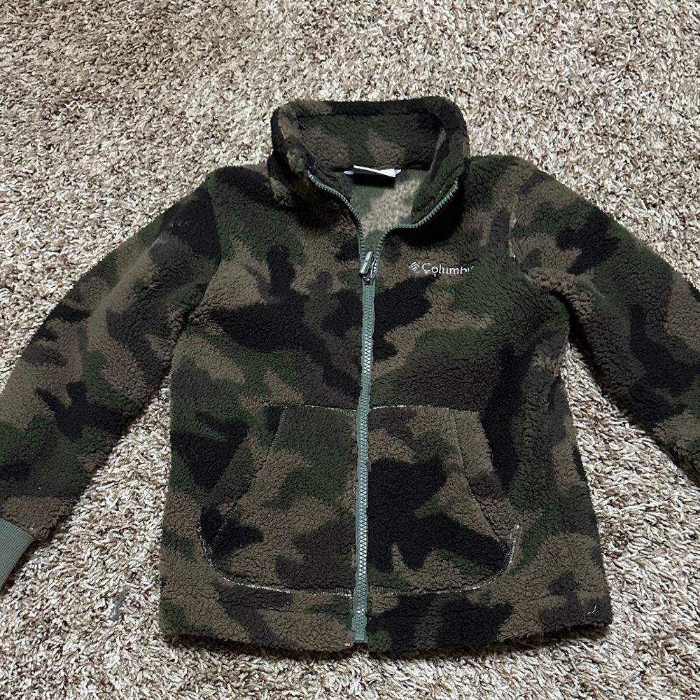 Columbia Boys Camouflage Fleece Jacket.